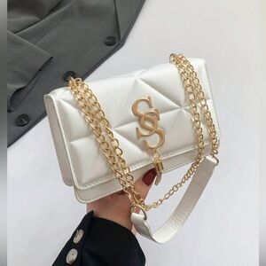 NWOT Chic Classic White Quilted Shoulder Crossbody Bag with Gold Accents